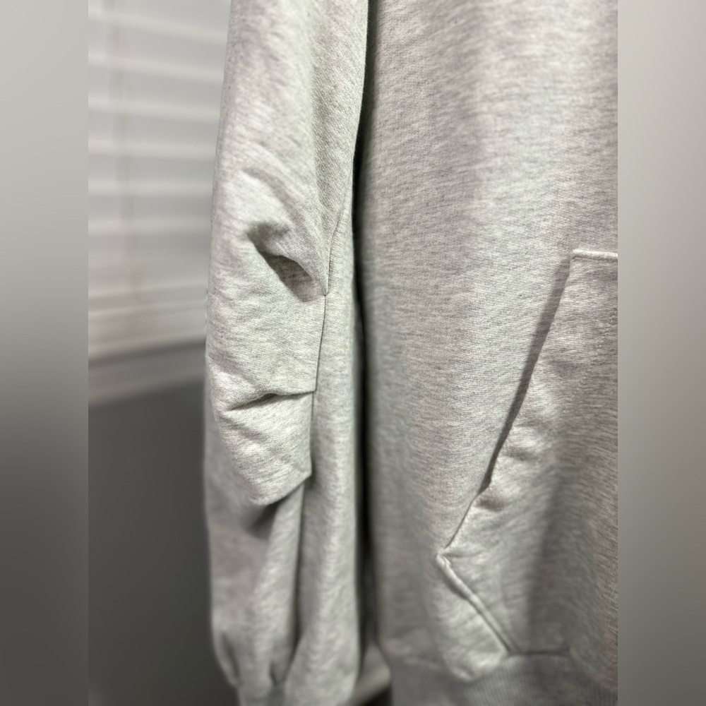 Aerie Gray Oversized Hoodie Sweatshirt Size M - Picture 5 of 6